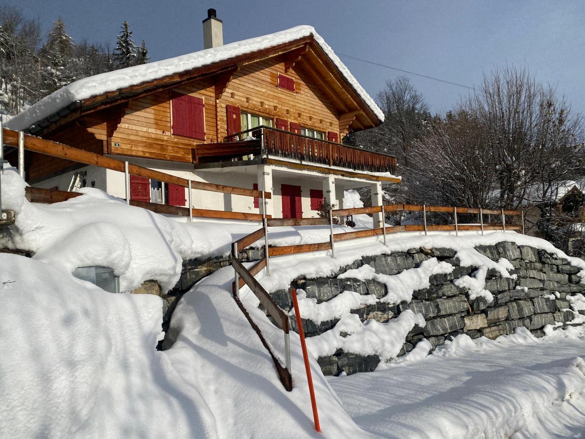 Appartement Chalet Tyl, vue imprenable sur les Alpes Valaisannes à Crans-Montana Extérieur photo