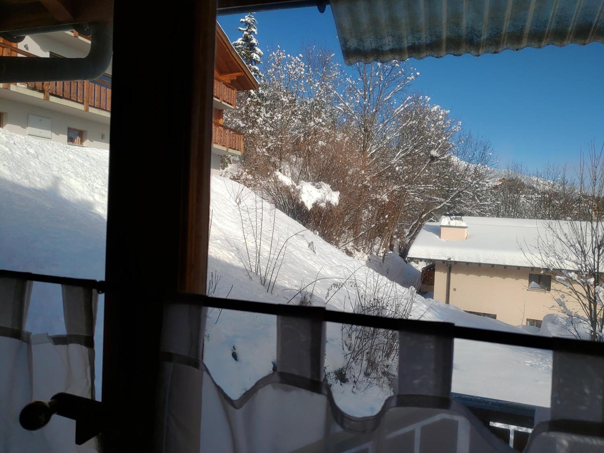 Appartement Chalet Tyl, vue imprenable sur les Alpes Valaisannes à Crans-Montana Extérieur photo